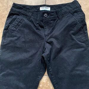 Old Navy women’s black chino pants. Size 4R. Straight leg. Side slant po…